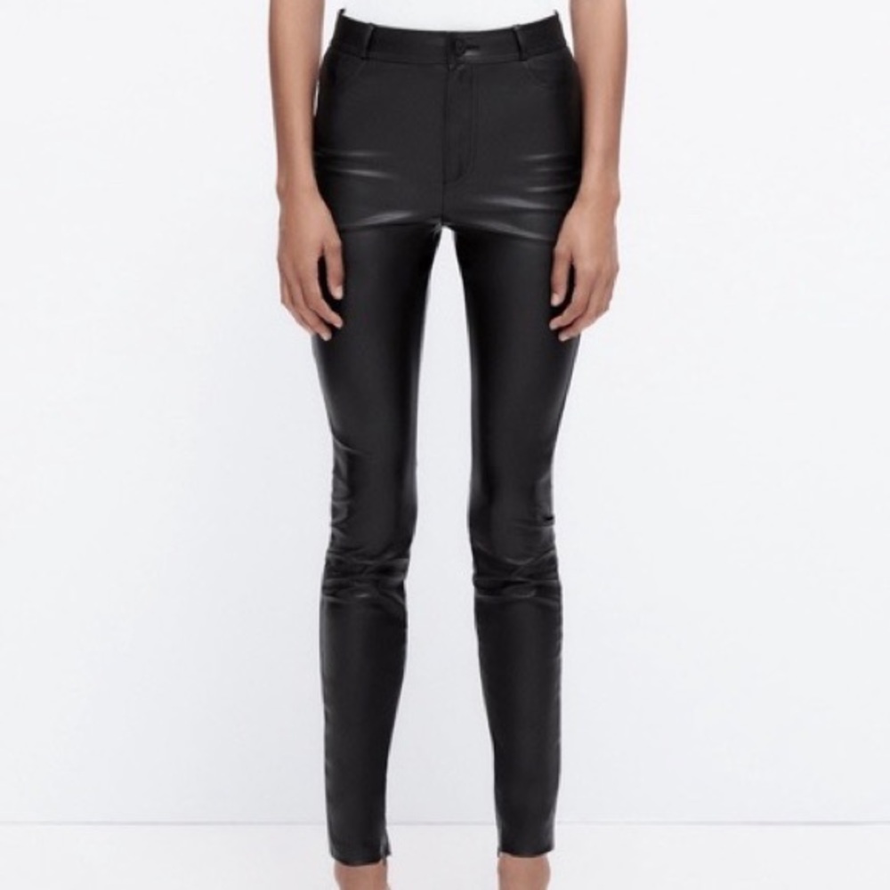 NWT 🖤Zara Faux Leather Leggings
